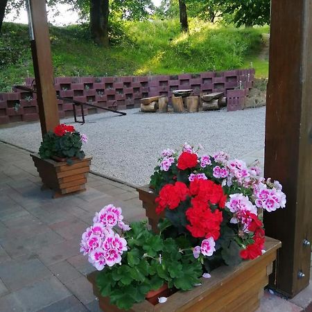Holiday Home Trzan โยซิปโดล ภายนอก รูปภาพ