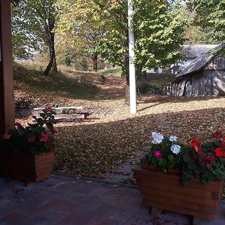 Holiday Home Trzan โยซิปโดล ภายนอก รูปภาพ