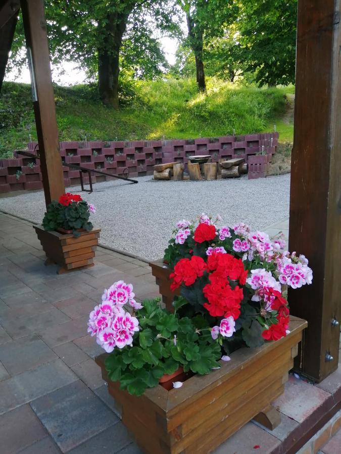 Holiday Home Trzan โยซิปโดล ภายนอก รูปภาพ