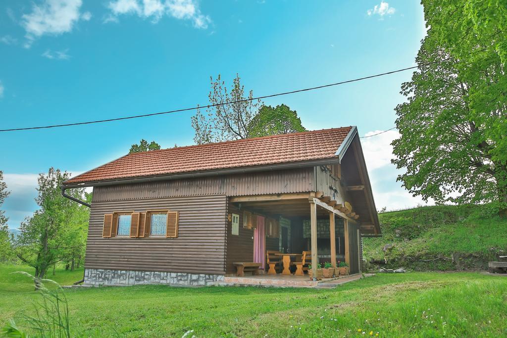Holiday Home Trzan โยซิปโดล ภายนอก รูปภาพ