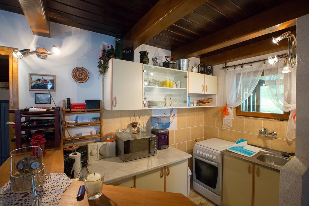Holiday Home Trzan โยซิปโดล ภายนอก รูปภาพ