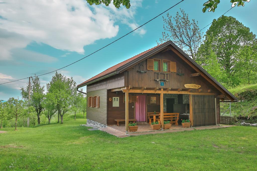 Holiday Home Trzan โยซิปโดล ภายนอก รูปภาพ